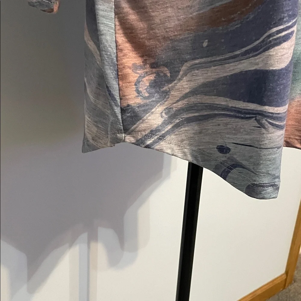 CJ Banks Women's Multicolor Abstract Top - Picture 4 of 8